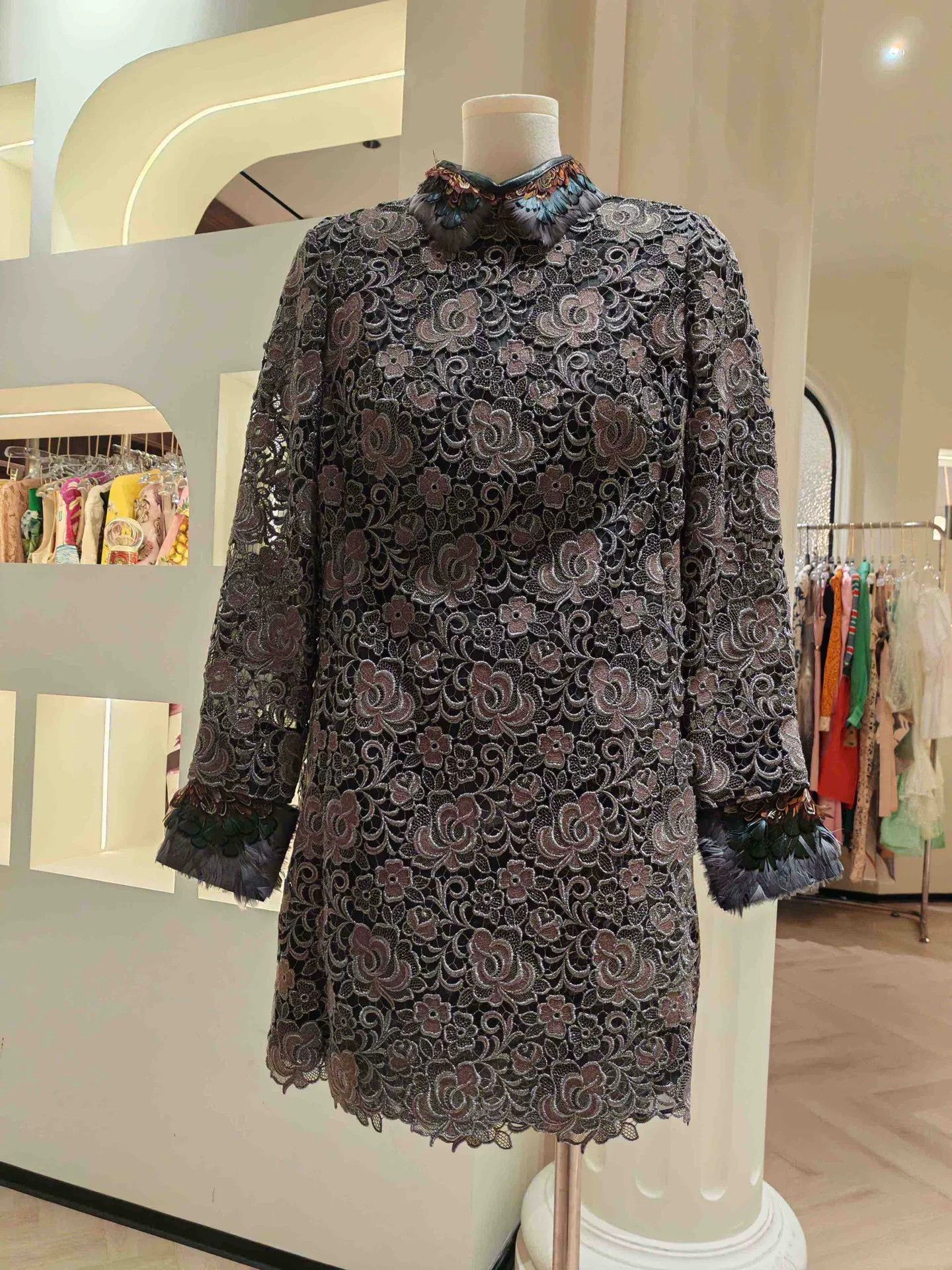 Valentino Valentino Haute Couture Brown Lace Dress Size S / US 4 / IT 40 - 1 Thumbnail
