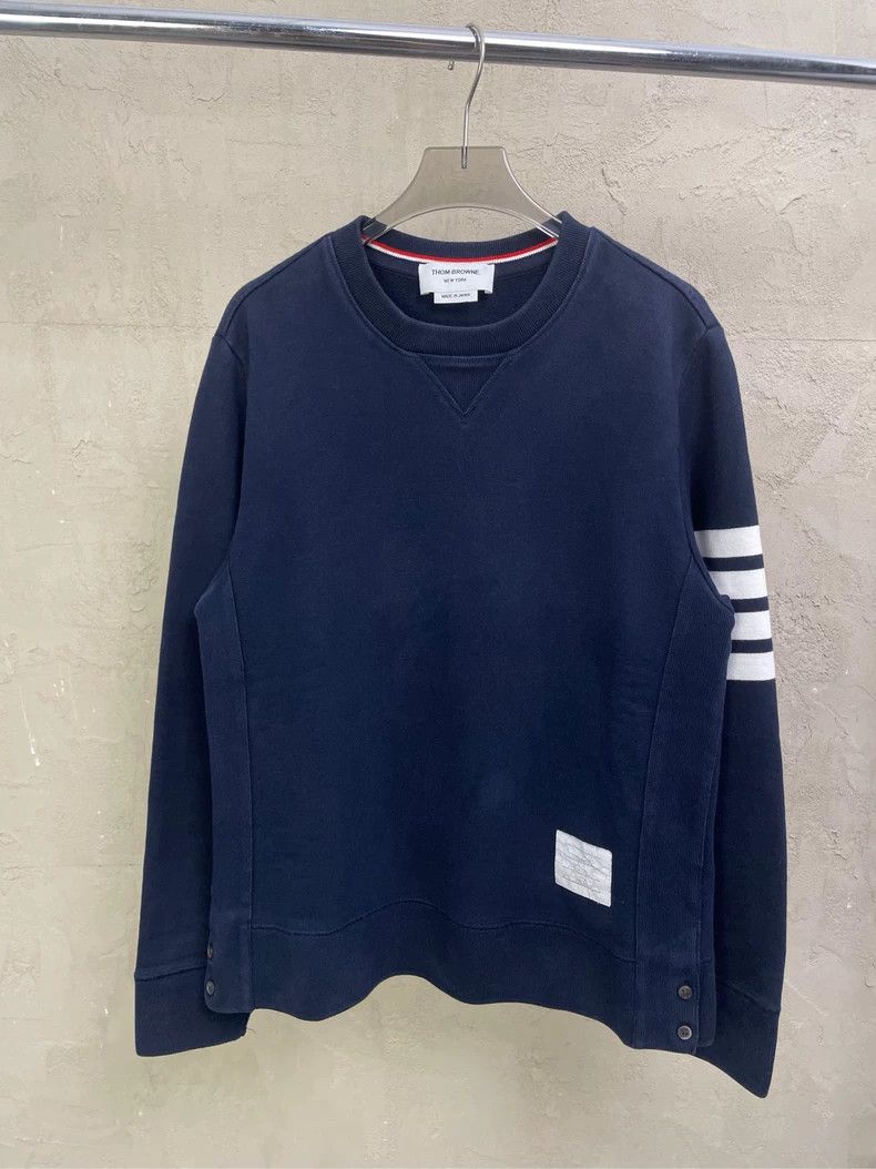 Thom Browne Thom browne Dark blue four-striped round-neck sweatshirt 25 Size US L / EU 52-54 / 3 - 1 Thumbnail