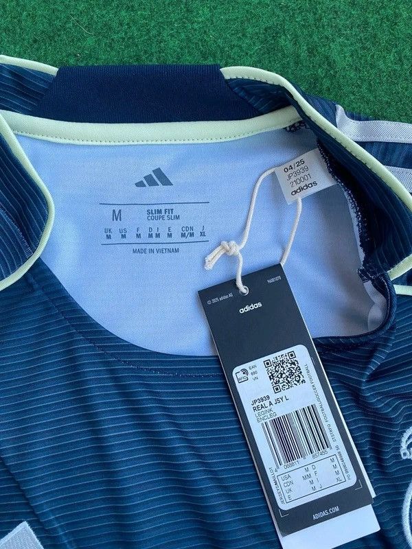 Adidas Adidas Real Madrid 25/26 Away long sleeve jersey size M Size US M / EU 48-50 / 2 - 5 Thumbnail