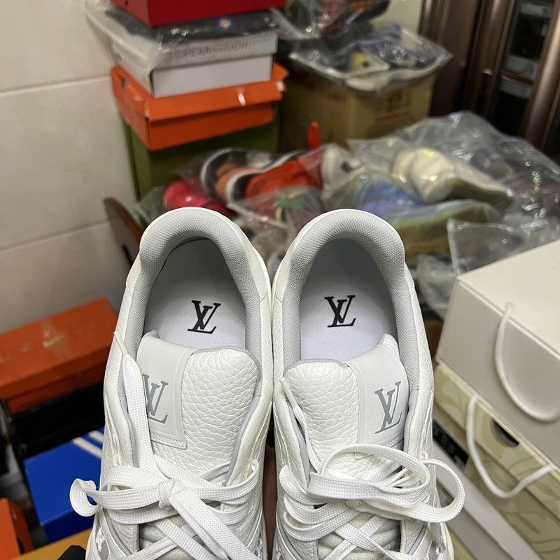 Louis Vuitton Louis Vuitton Trainer Low Top Sneakers in White -2508 Size US 10.5 / EU 43-44 - 7 Thumbnail