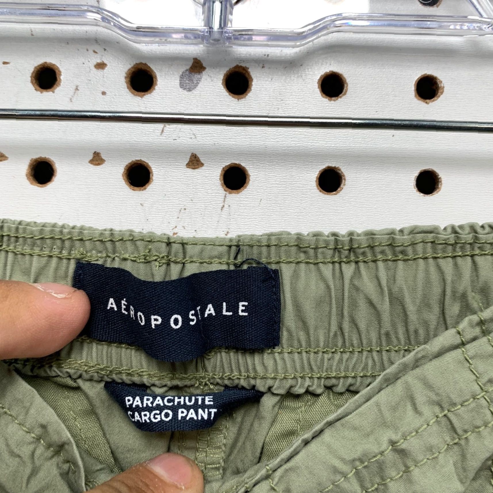 Vintage AEROPOSTALE Cargo Pants Womens Small Green Nylon Relaxed Fit 30x30 Casual Size 28" / US 6 / IT 42 - 4 Thumbnail