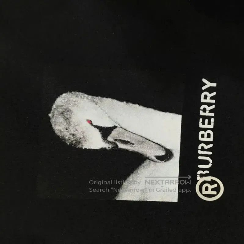 Burberry Burberry Black Cotton Women's T-Shirt. Size XS / US 0-2 / IT 36-38 - 3 Thumbnail