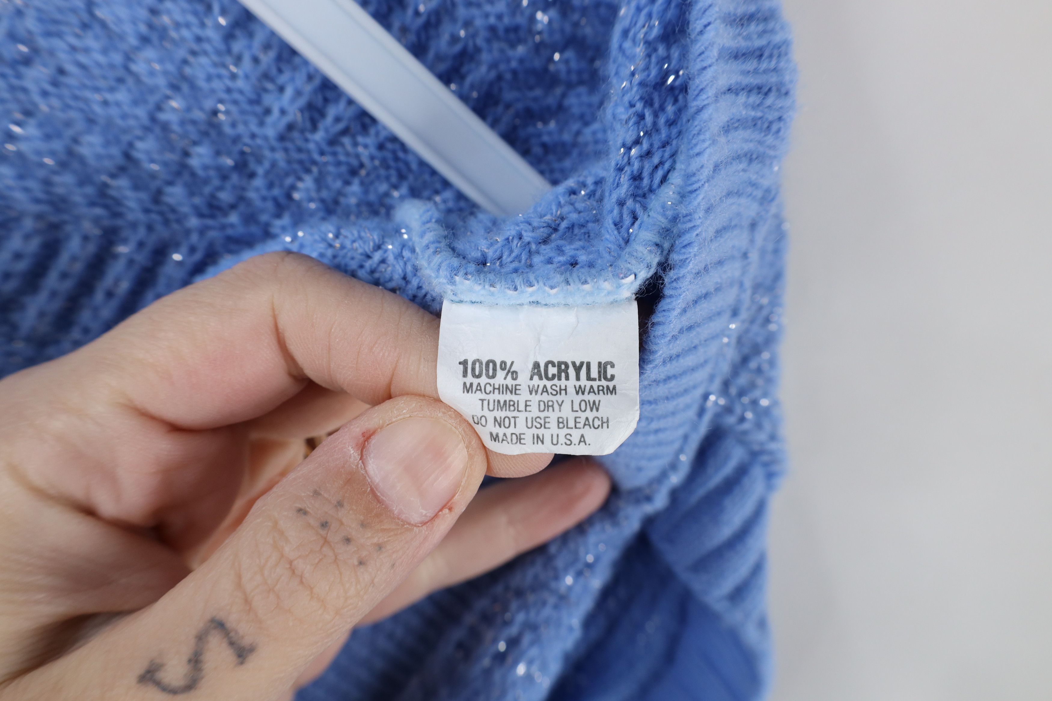 Vintage Vintage 90s Streetwear Textured Knit Sweater Vest USA Size L / US 10 / IT 46 - 7 Thumbnail