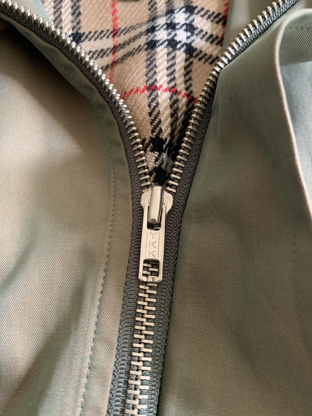 Burberry VINTAGE BURBERRY NOVA CHECK JACKET WITH REMOVABLE VEST Size US M / EU 48-50 / 2 - 10 Thumbnail
