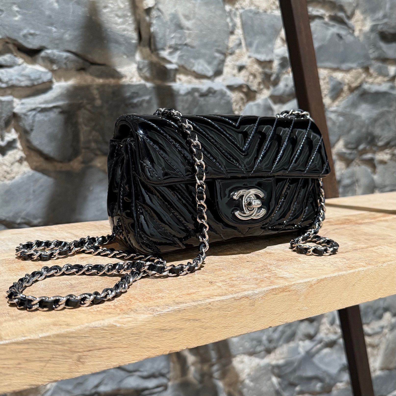 Chanel Chanel Extra Mini Patent Chevron CC Classic Single Flap Bag Size ONE SIZE - 3 Thumbnail