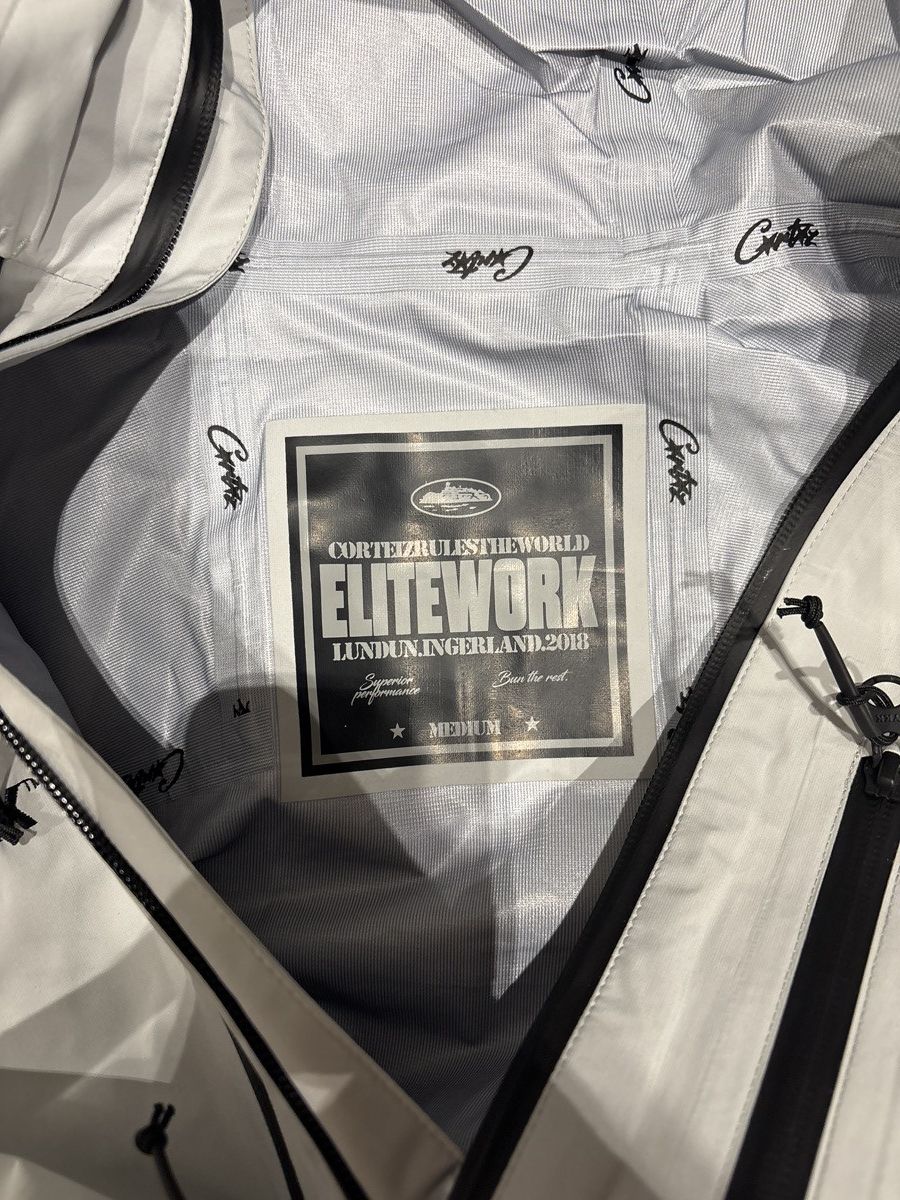 Corteiz Corteiz RTW Elitework Shell Set (Jacket + pants Corteiz Corteiz RTW Elitework Shell Set (Jacket + pants
