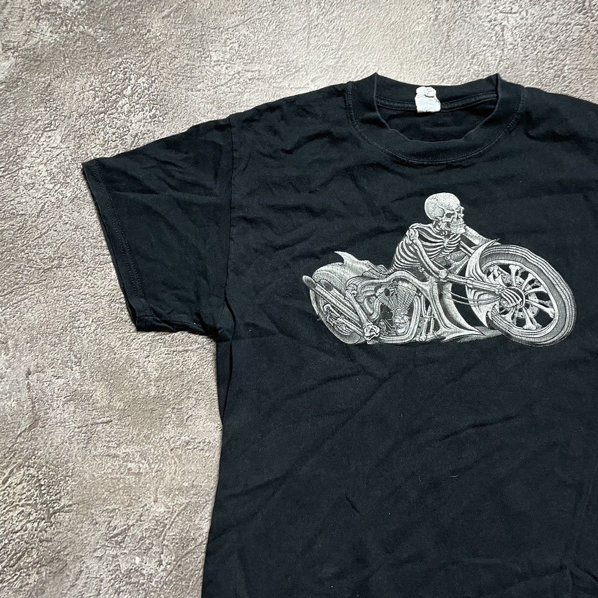 Vintage Vintage Y2K Skeleton Graphic Tee Abstract Rock Grunge Boxy M Size US M / EU 48-50 / 2 - 2 Thumbnail
