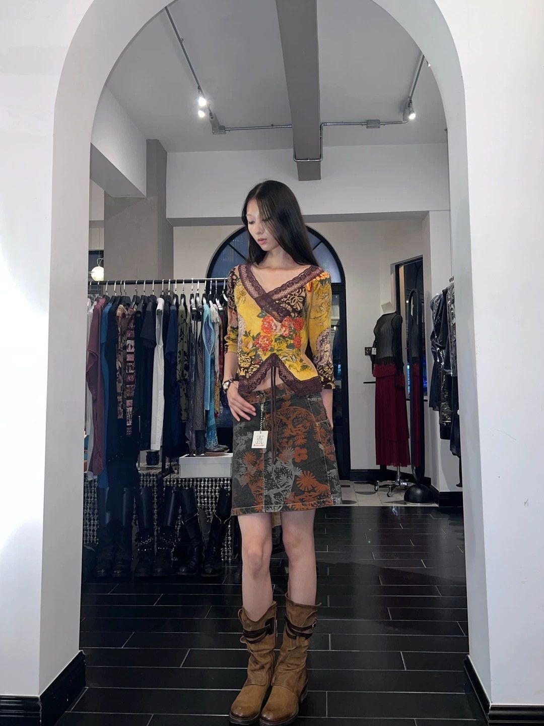 Kenzo Kenzo Vintage Printed Denim Low-Rise Short Skirt Size M Size 27" / US 4 / IT 40 - 4 Thumbnail