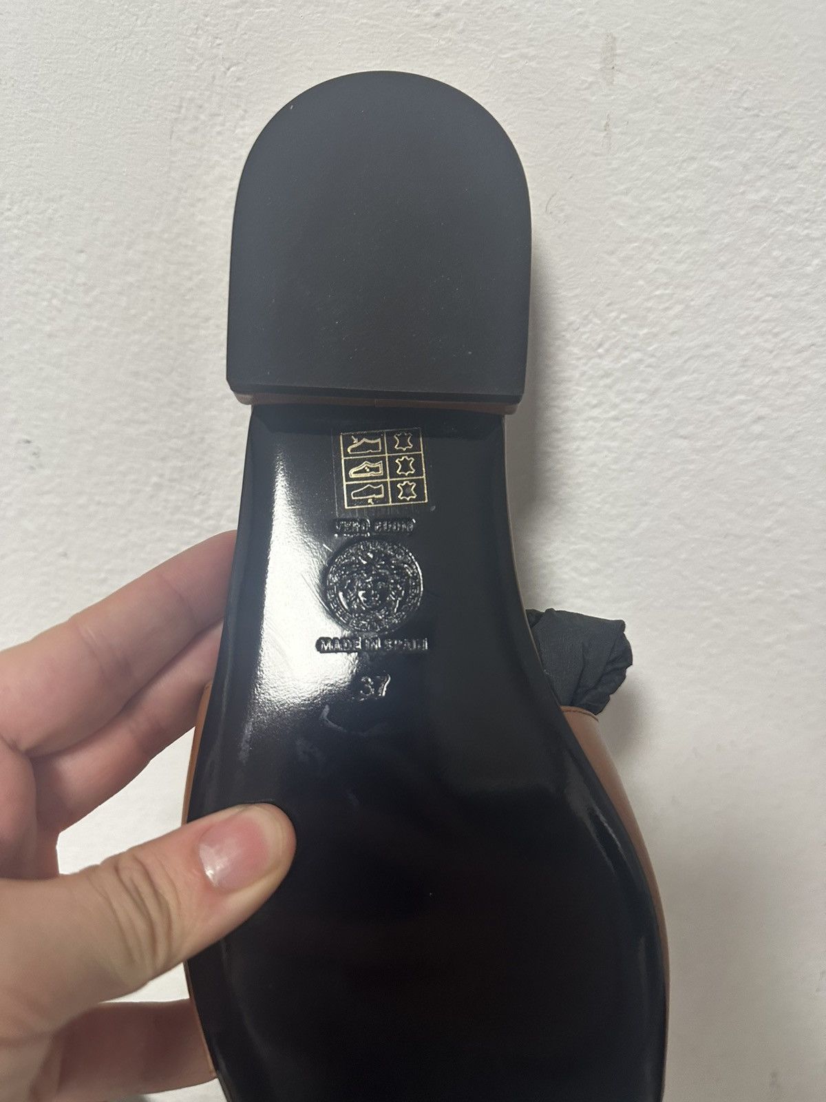 Versace Versace Medusa Flat Sandals Size US 7 / IT 37 - 7 Thumbnail