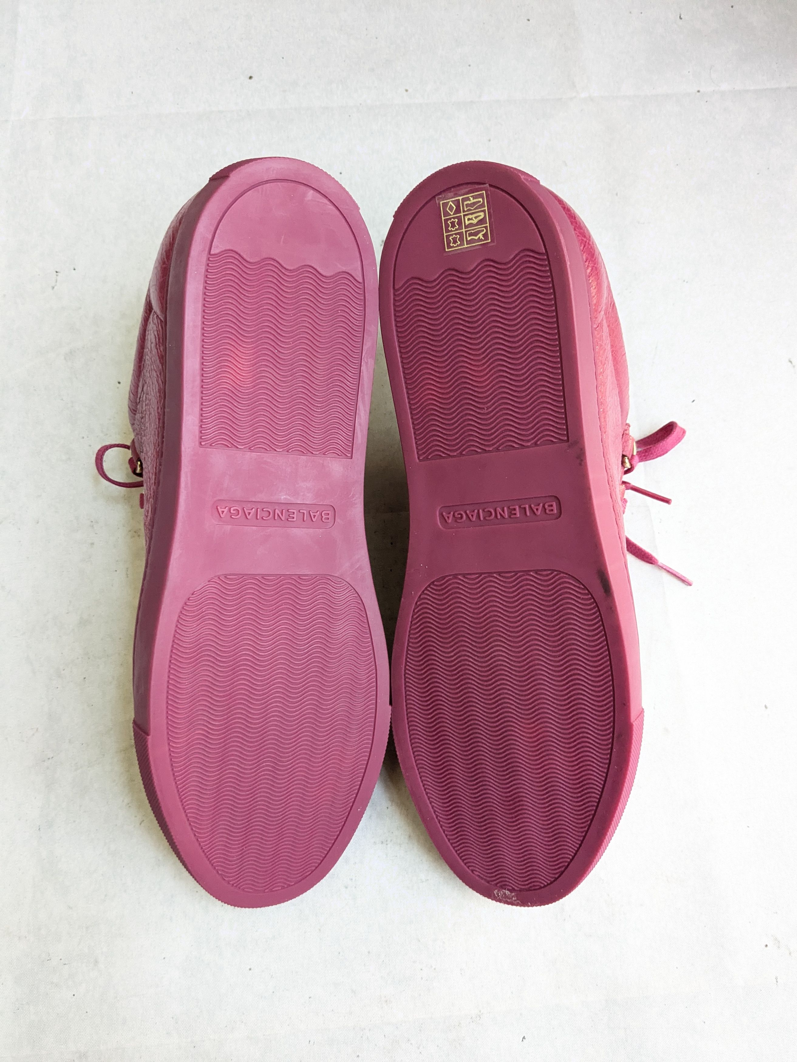Balenciaga Balenciaga Arena Sneakers Pink Leather 10 Low Tops Size US 10 / EU 43 - 15 Thumbnail