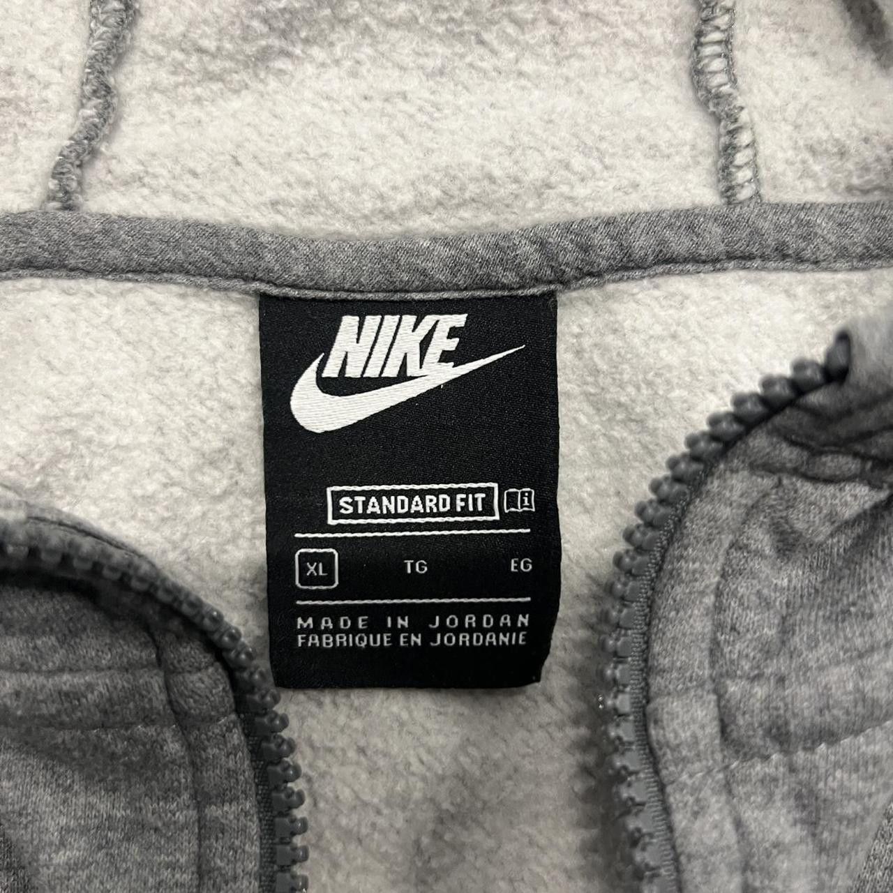 Nike Crazy vintage Y2K/2000s Grey With Pink Swoosh Nike Zip up Hoodie Essential! Size US S / EU 44-46 / 1 - 4 Thumbnail