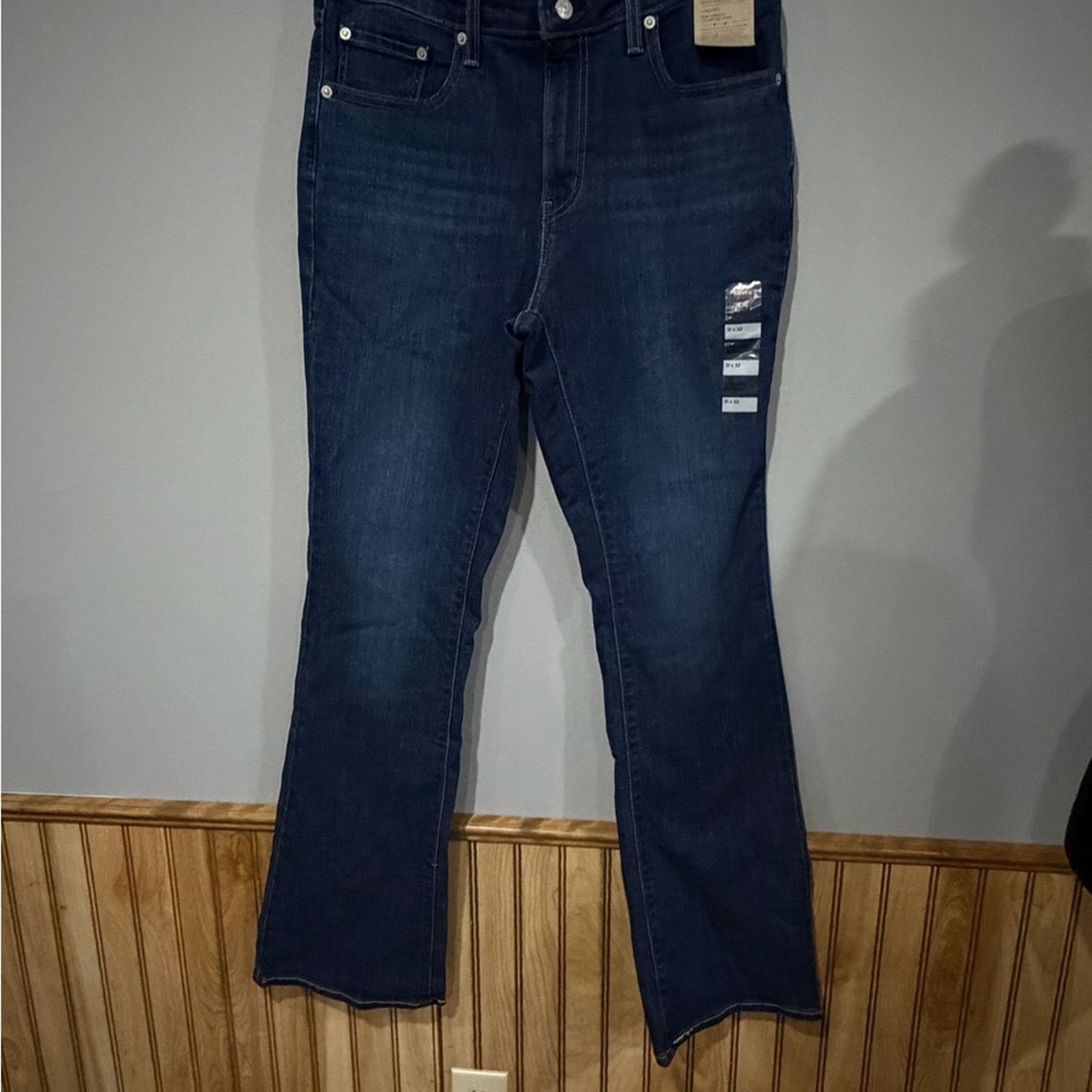 Levi's NWT Levi’s 725 High Rise Bootcut Jeans Stellar Stretch 31x32 Size 31" - 6 Thumbnail