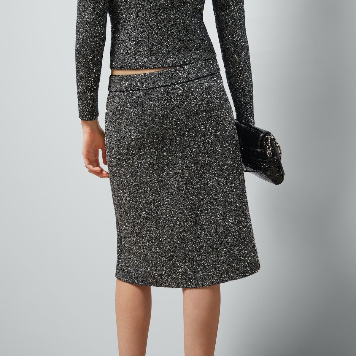 Gucci o1s1wg111025 Viscose Knit Skirt With Sequin Embroidery Size 26" / US 2 / IT 38 - 7 Thumbnail