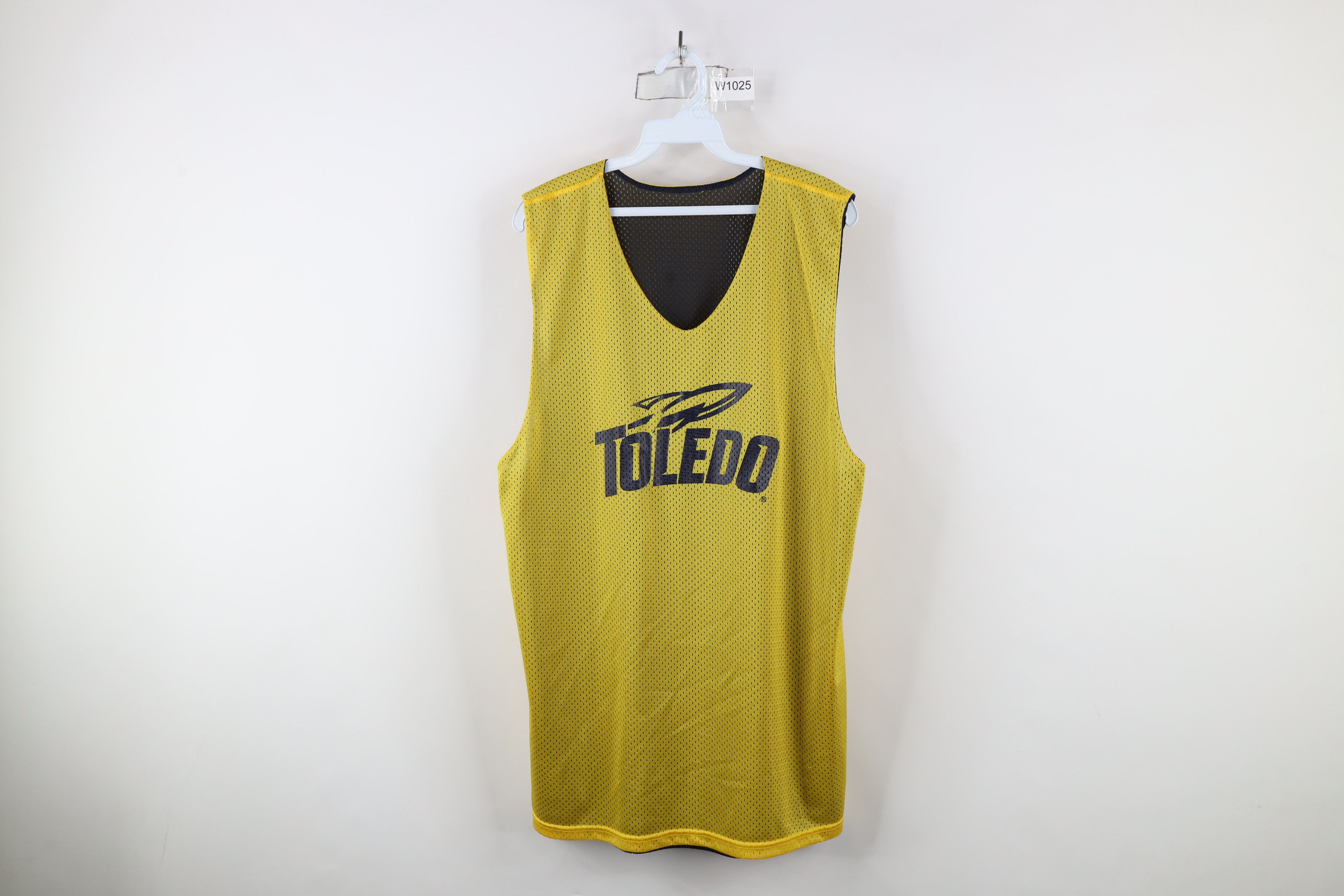 Vintage Vintage Reversible University of Toledo Basketball Jersey Size US L / EU 52-54 / 3 - 1 Thumbnail