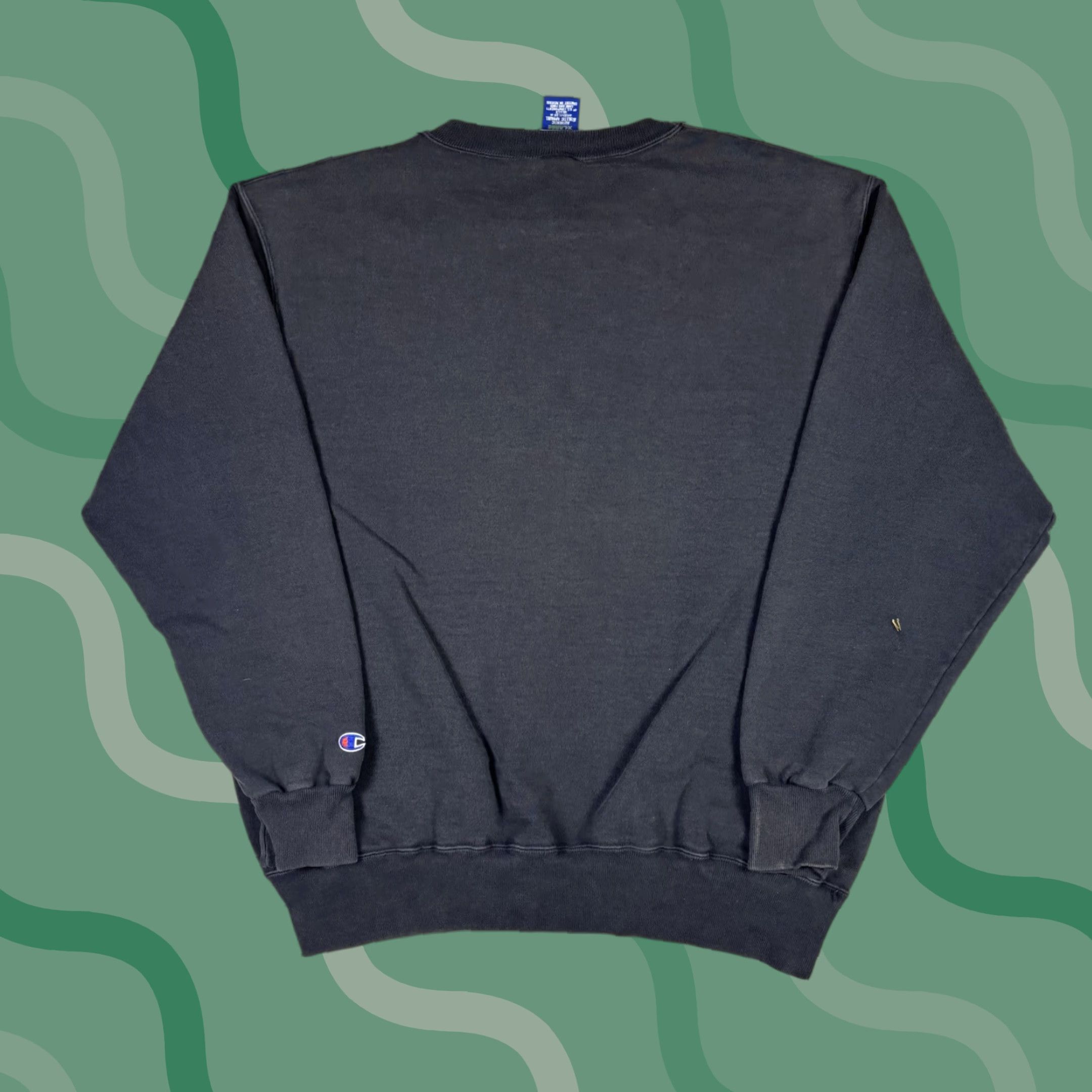 Champion VINTAGE Champion Sweatshirt Black Heavyweight 90s Distressed XL Mens Pullover Cotton Fleece Logo Embroidered USA 80s 90s Size US XL / EU 56 / 4 - 1 Thumbnail