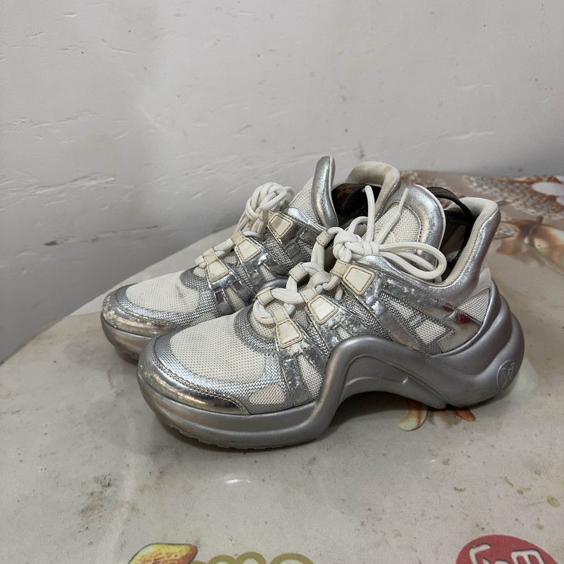 Louis Vuitton Louis Vuitton Silver Casual Sneakers 0079 Size US 6.5 / EU 39-40 - 1 Thumbnail
