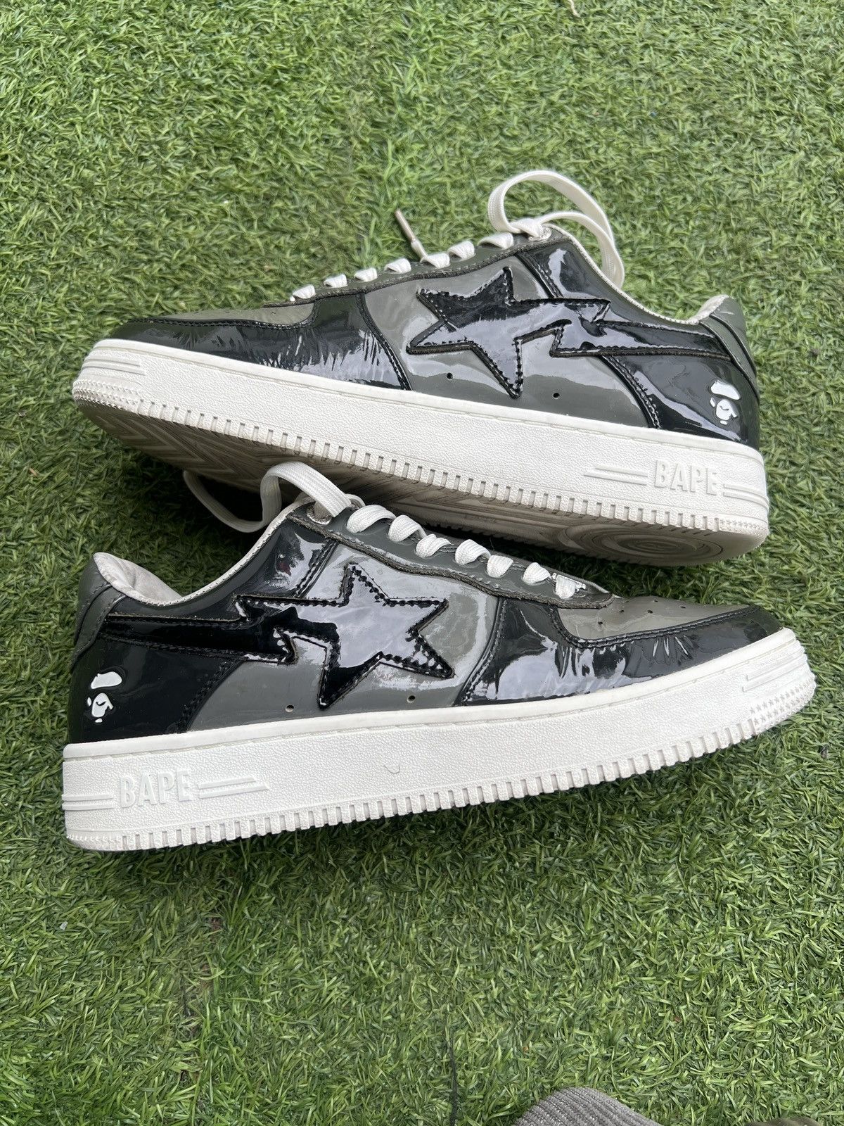 Bape Rare 🦧Bapesta Low Black Grey Patent Leather Size US 8.5 / EU 41-42 - 2 Thumbnail
