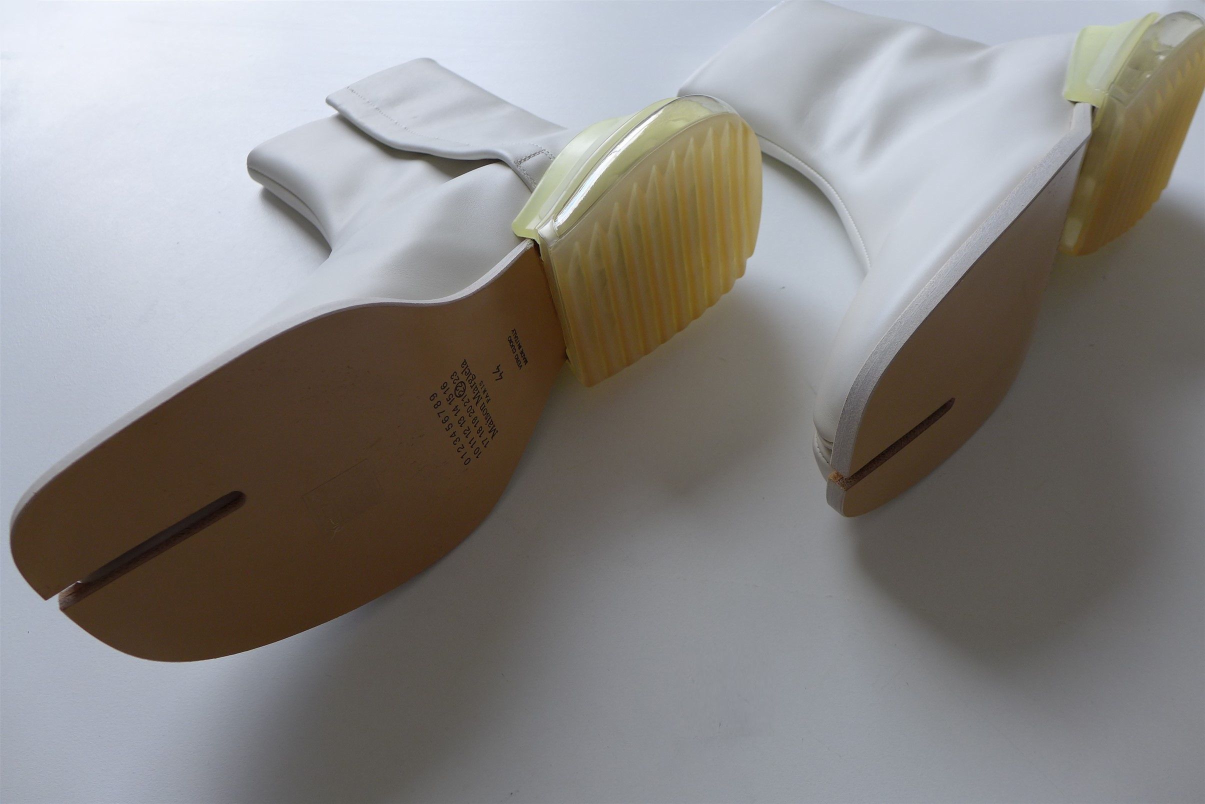 Maison Margiela Margiela Tabi Airbag Heel Boots - White Calf Leather Size US 11 / EU 44 - 12 Thumbnail