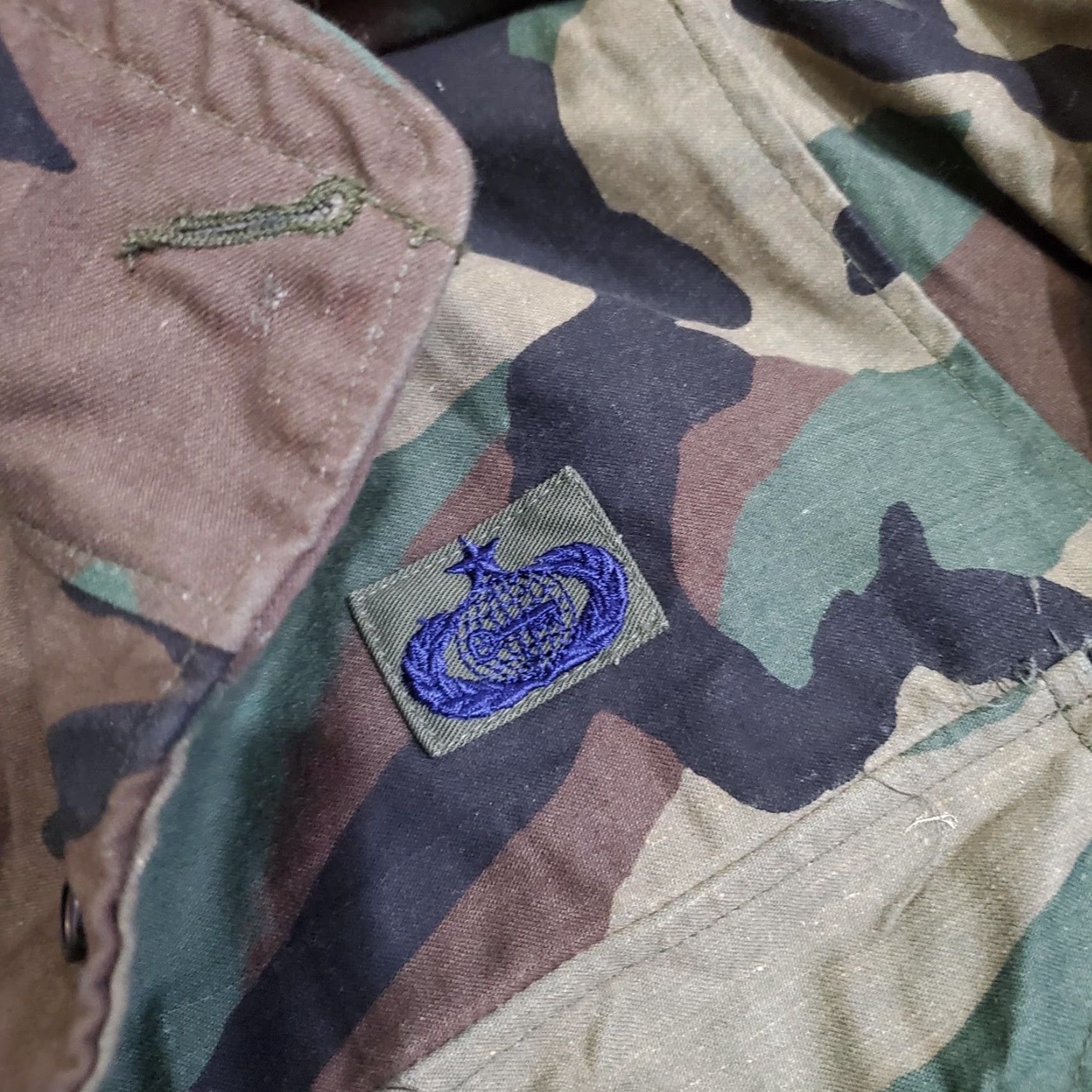 Vintage VINTAGE US ARMY COAT Mens S Green Woodland Camo M-65 Field Cold Weather 80s Size US S / EU 44-46 / 1 - 5 Thumbnail