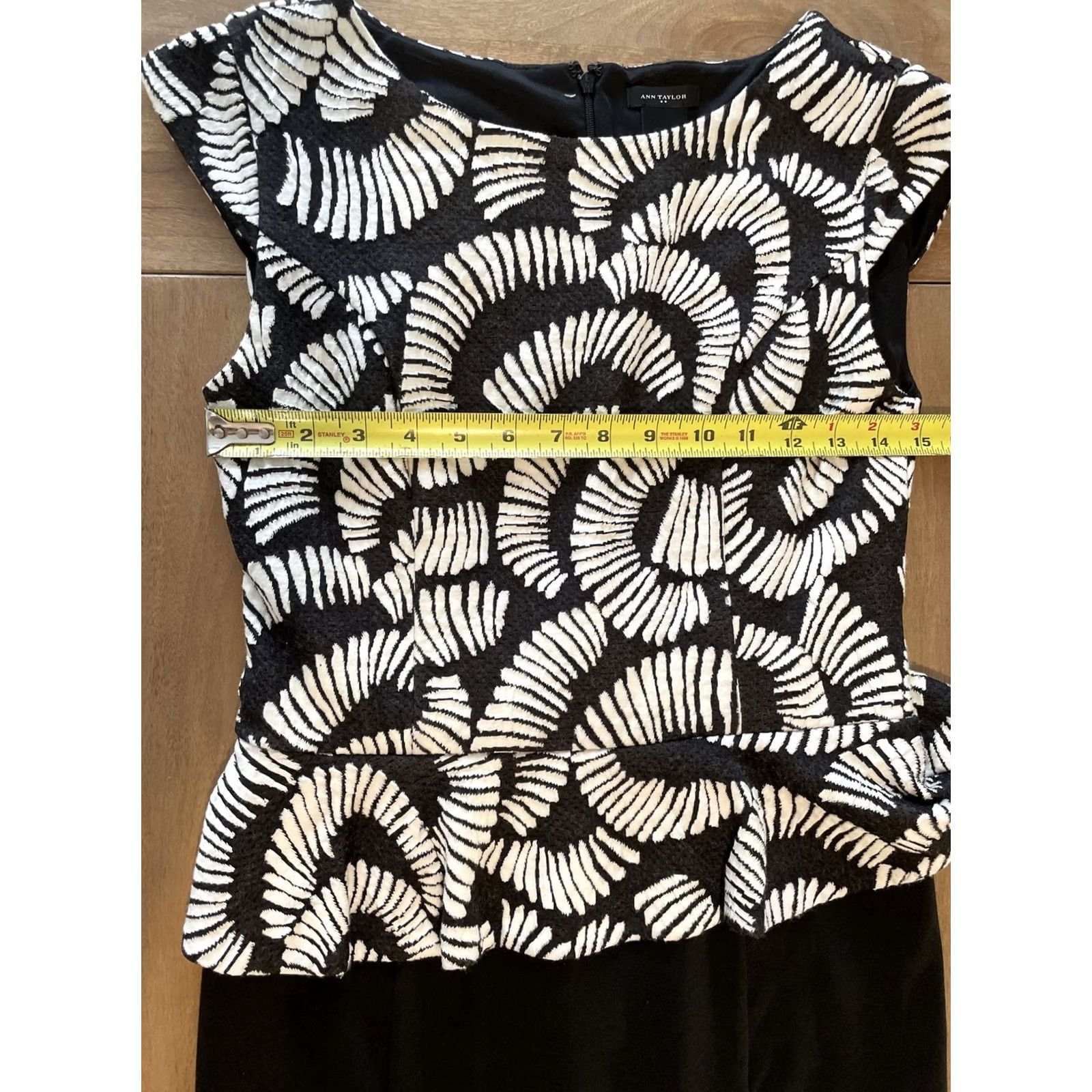 Ann Taylor Ann Taylor Women’s Pencil Knee Length Black White Sleeveless Dress Size 4 Floral Multicolor Size S / US 4 / IT 40 - 5 Thumbnail