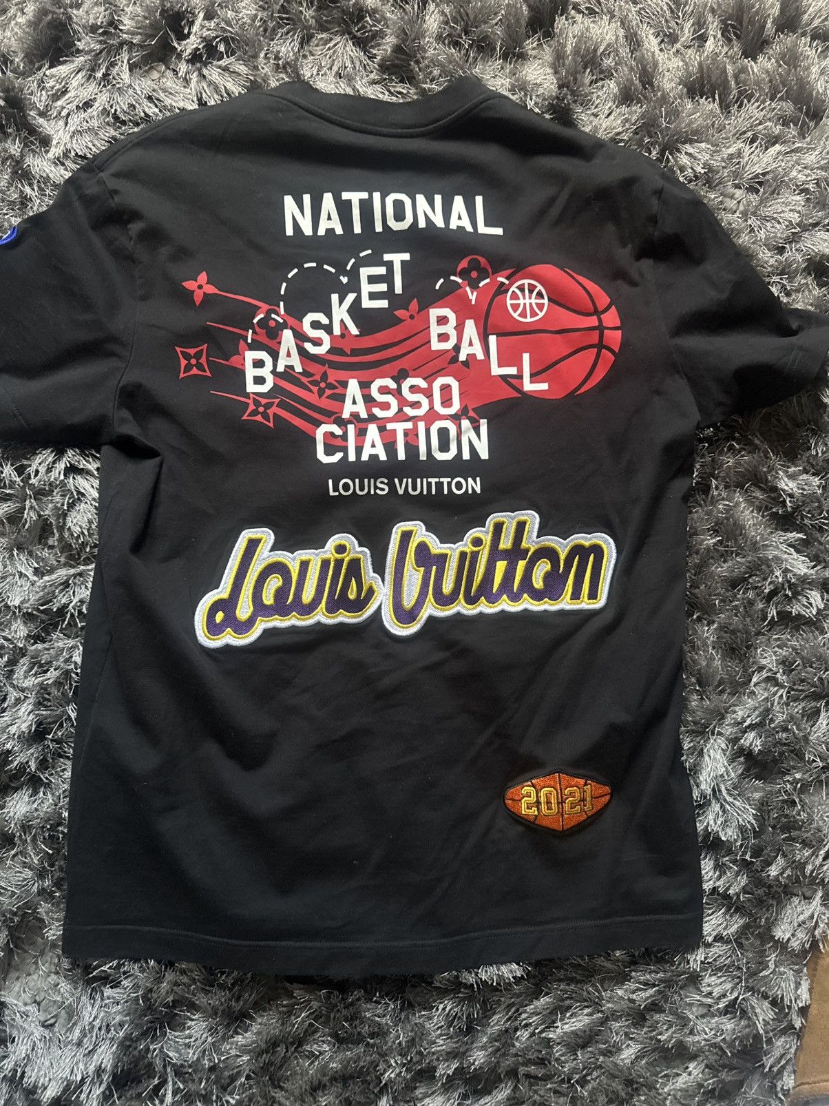 Louis Vuitton × NBA Louis Vuitton 21AW RM212M DT3 HLY21W NBA Multi Patch T Shir Size US M / EU 48-50 / 2 - 6 Thumbnail