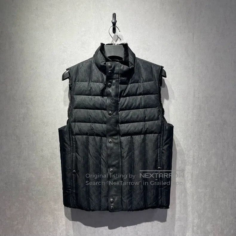 Louis Vuitton Louis Vuitton Double-sided fur vest Size US M / EU 48-50 / 2 - 3 Thumbnail