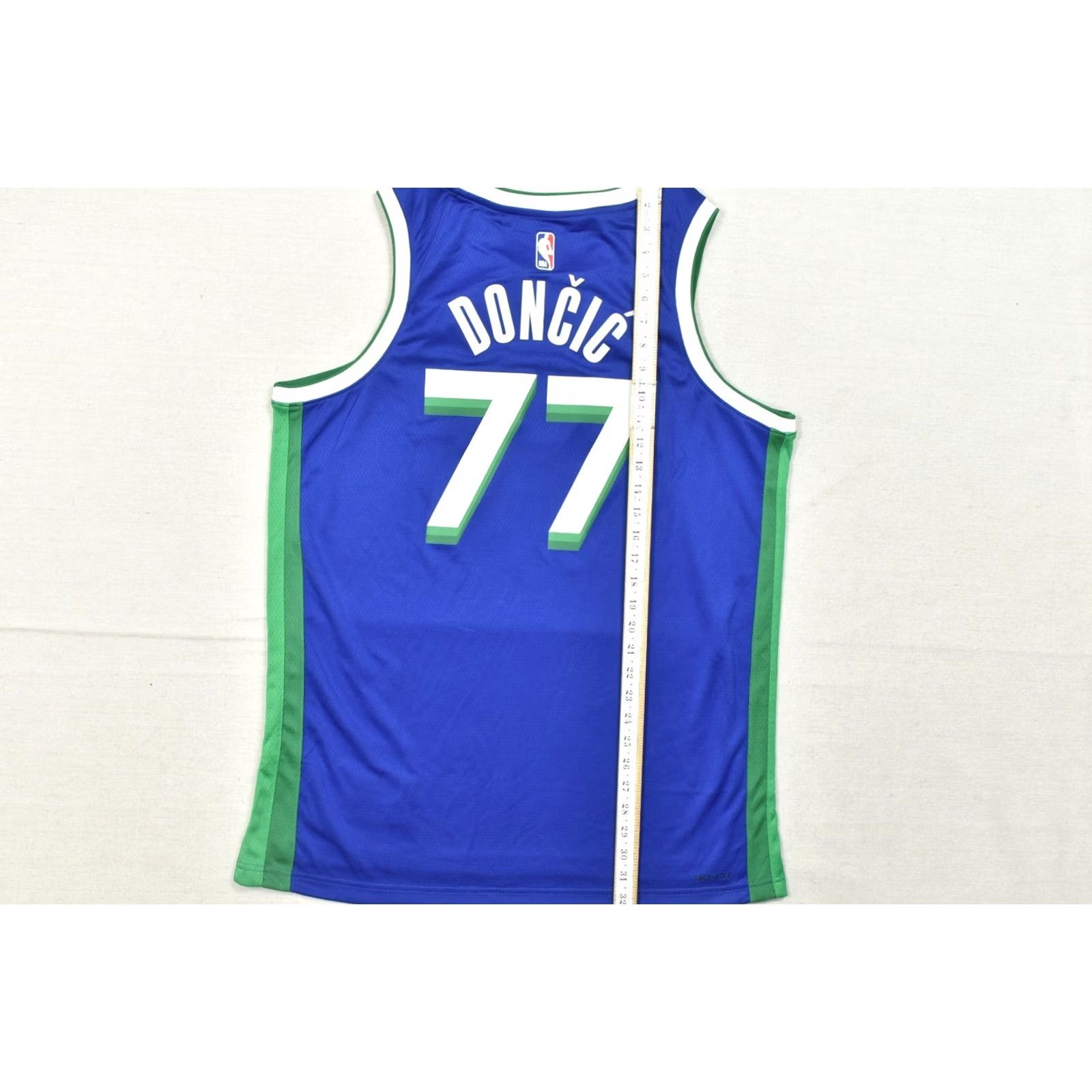 Nike Nike Luka Doncic Dallas Mavericks NBA City Swingman Jersey Blue Mens L NEW T-Shirt Dri-FIT Breatherable Summer Sports Size US L / EU 52-54 / 3 - 3 Thumbnail