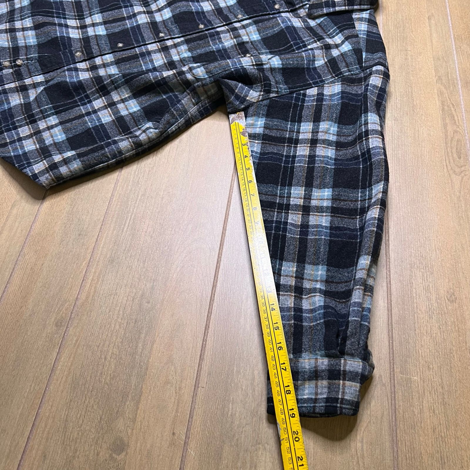 Pendleton Vintage Pendleton Wool Flannel Shirt XL Plaid Elbow Patch Size US XL / EU 56 / 4 - 13 Thumbnail