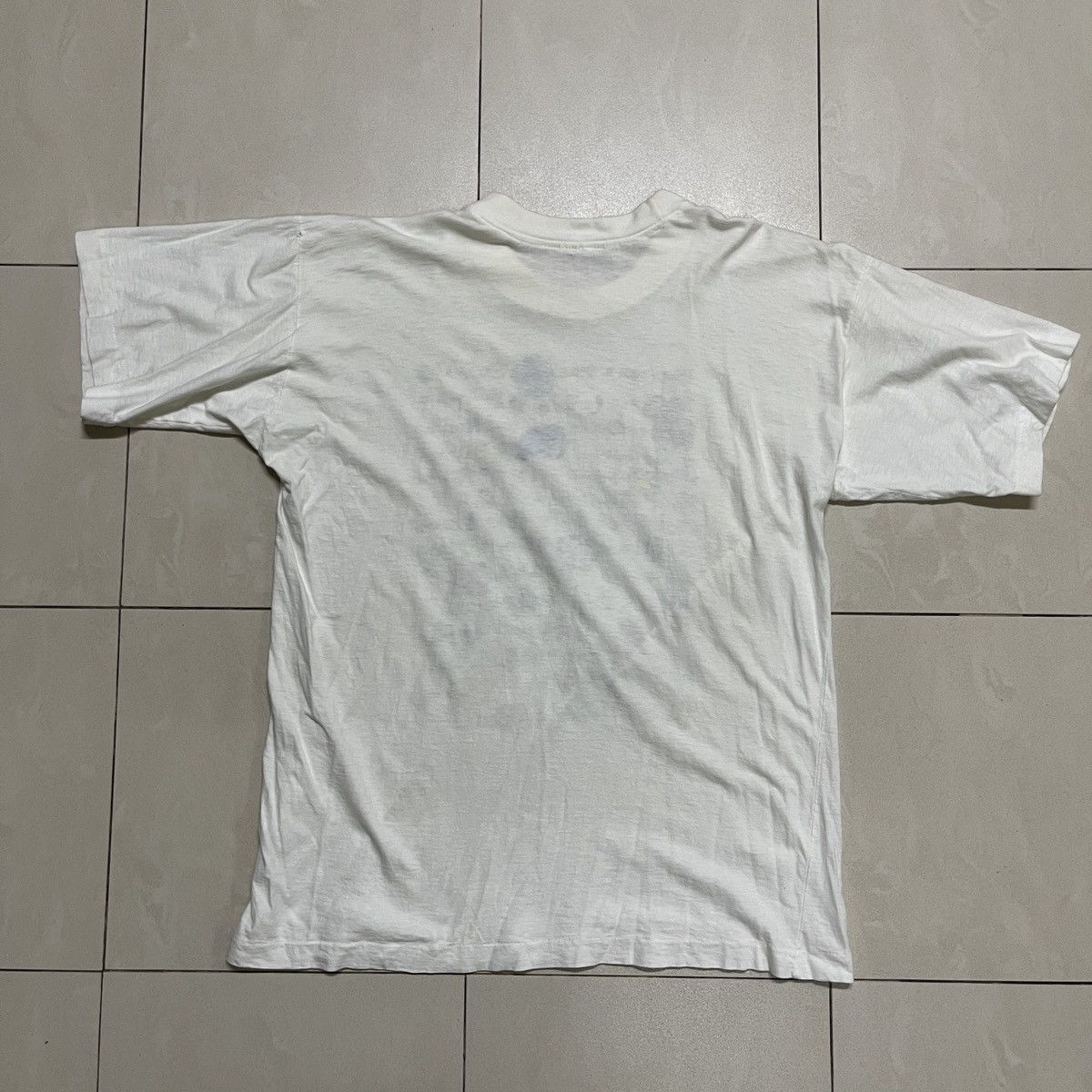 Vintage Vintage Wording “Save The Earth” T Shirt Size US S / EU 44-46 / 1 - 8 Thumbnail