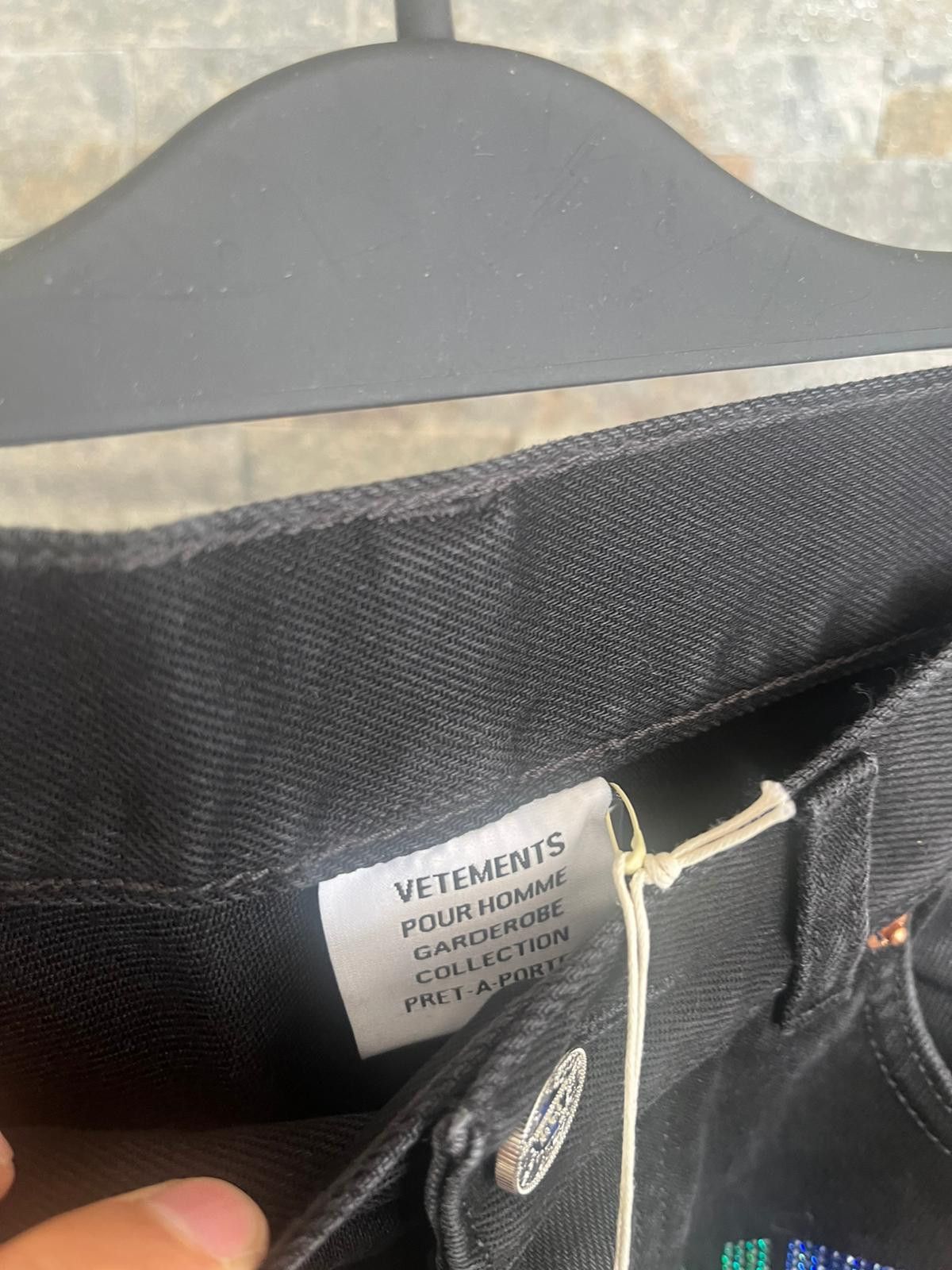 Vetements Multicolor Rainbow Crystal Logo Straight Leg Denim in Black Size US 30 / EU 46 - 10 Thumbnail