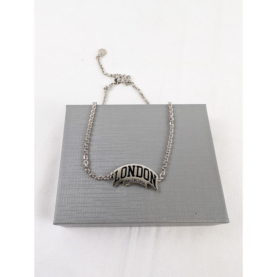o1rshd1 Q:3 / Size: OS / London Necklace in Silver