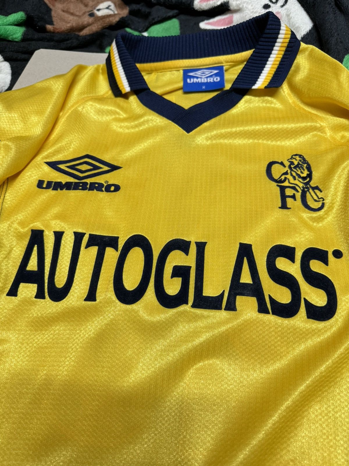 Umbro × Vintage Chelsea 99/00 away shirt #25 Zola Size US M / EU 48-50 / 2 - 3 Thumbnail