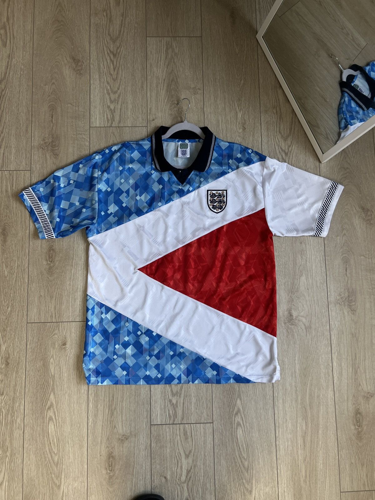 Vintage Vintage 90s England Score Draw Red White Blue Jersey Size US XXL / EU 58 / 5 - 1 Thumbnail