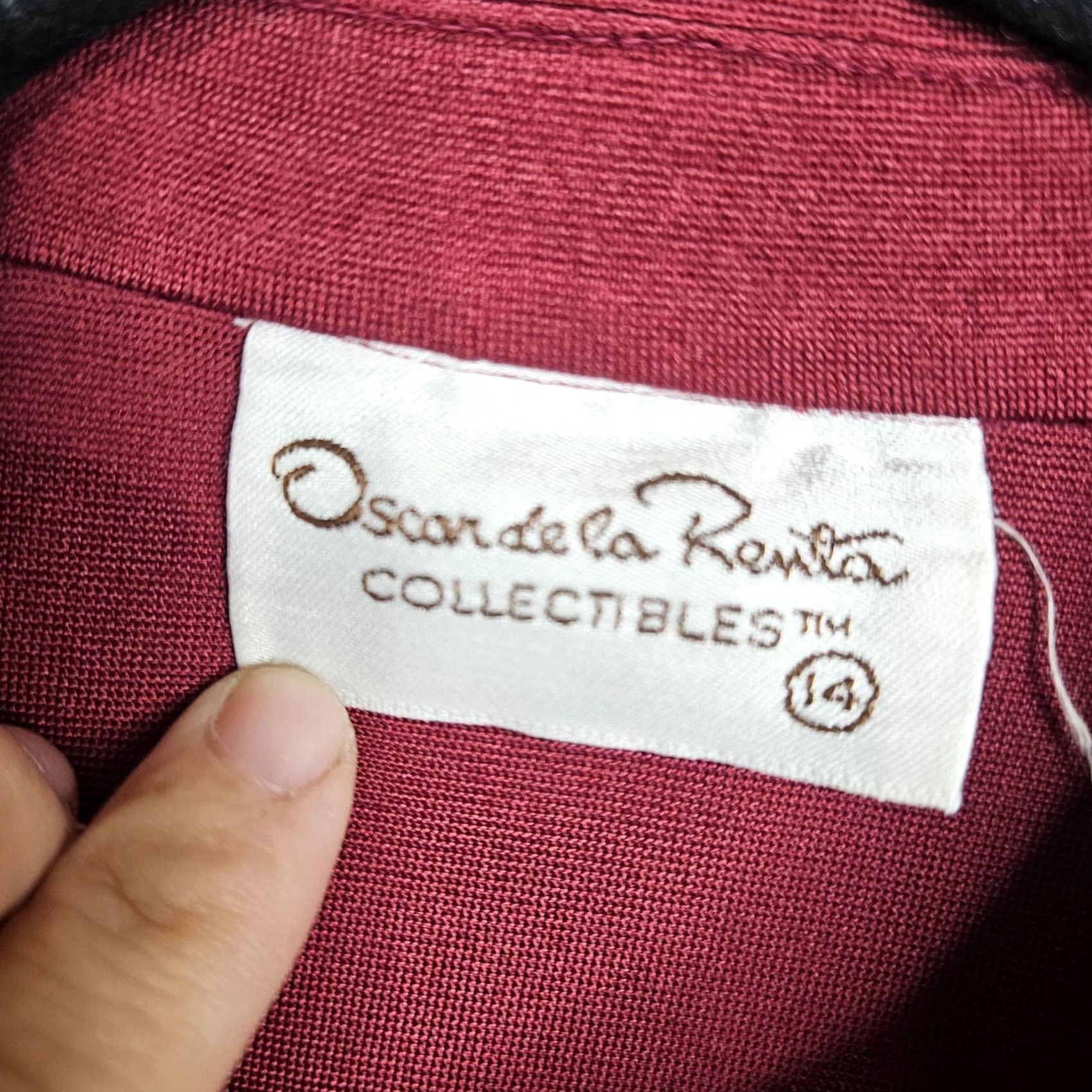 Oscar De La Renta VINTAGE Oscar De La Renta Button-Up Shirt Women 14 Burgundy Red Solid Long Sleeve All Seasons Regular Carrying No N/A Size XL / US 12-14 / IT 48-50 - 6 Thumbnail