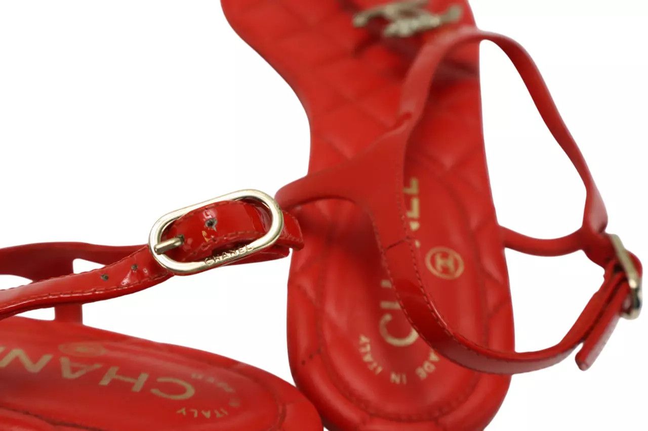 Chanel CHANEL Women's EU 38 Red Patent Leather Flip Flops Sandals Size US 8 / IT 38 - 7 Thumbnail