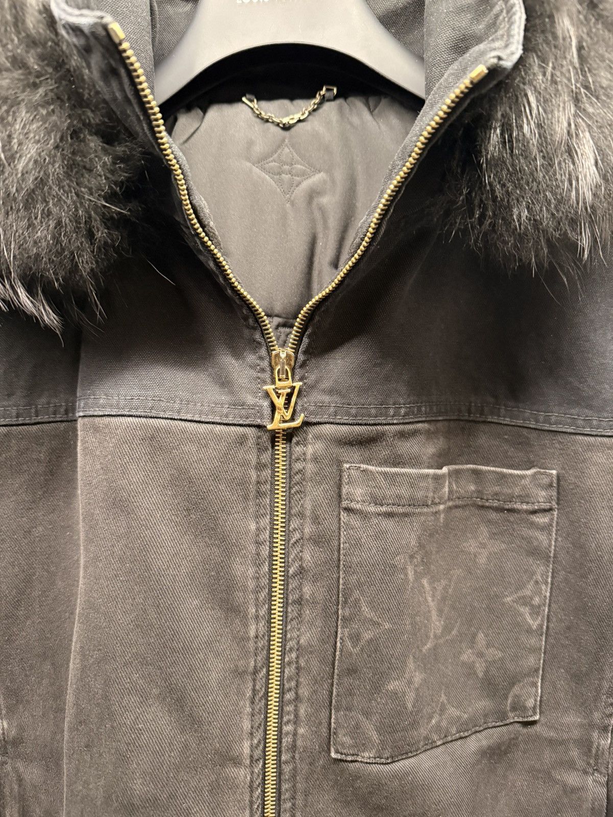 Louis Vuitton Louis Vuitton Denim Blouson With Fur Hood Size US M / EU 48-50 / 2 - 2 Thumbnail