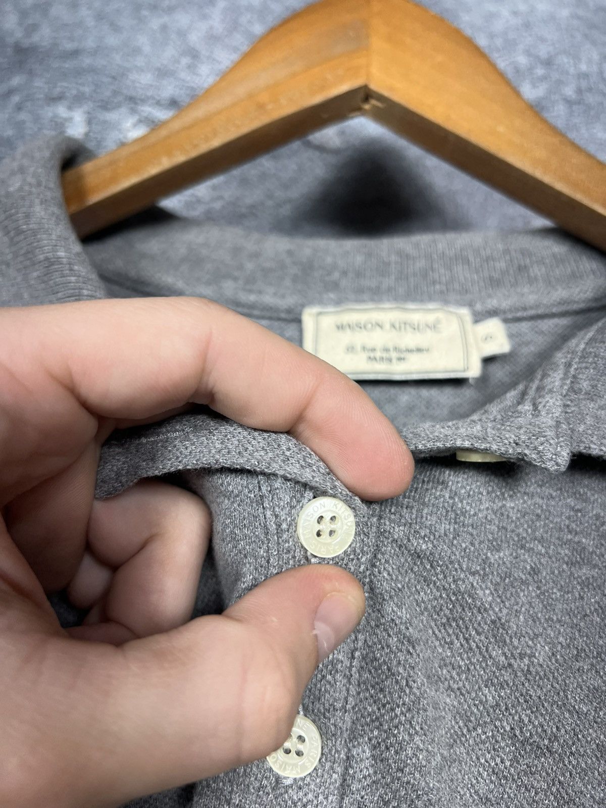 Maison Kitsune Maison Kitsune Classic Gray Polo Size S Size S / US 4 / IT 40 - 4 Thumbnail