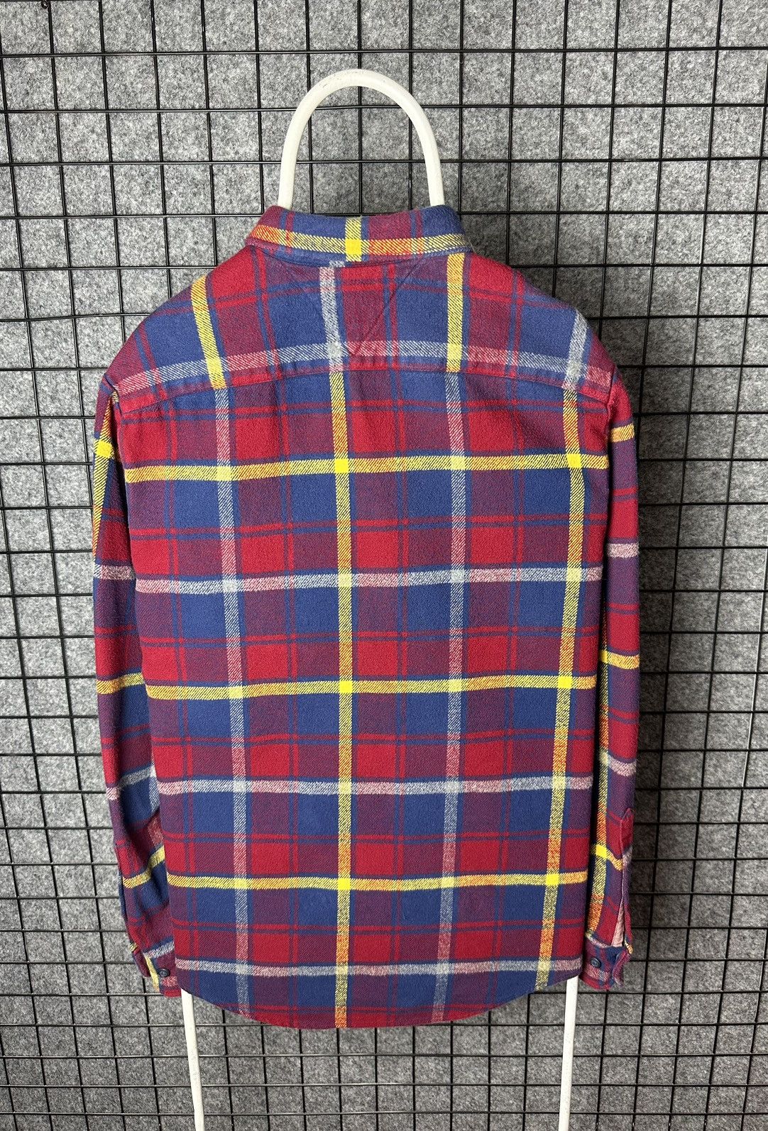 Tommy Hilfiger × Tommy Jeans Tommy Hilfiger Regular Fit Plaid Long Sleeve Shirt Size S Size US S / EU 44-46 / 1 - 5 Thumbnail