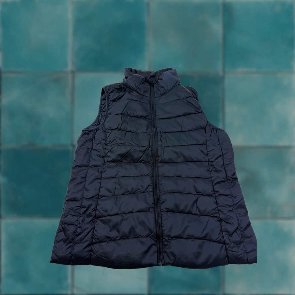 Uniqlo Uniqlo Vest Womens Small Blue Down Puffer Full Zip Lightweight Quilted Packable Size S / US 4 / IT 40 - 1 Thumbnail