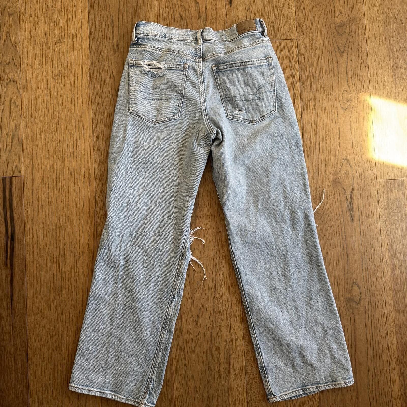 American Eagle Outfitters American Eagle Light Wash Strigid Distressed Jeans Size 6R Size 28" / US 6 / IT 42 - 3 Thumbnail