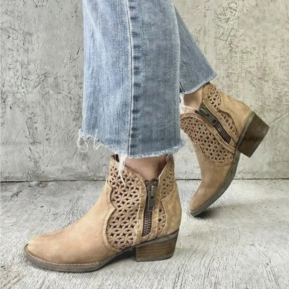Corral Circle G Q5020 Camel Leather Cutout Shortie Boho Distressed Size US 8.5 / IT 38.5 - 3 Thumbnail