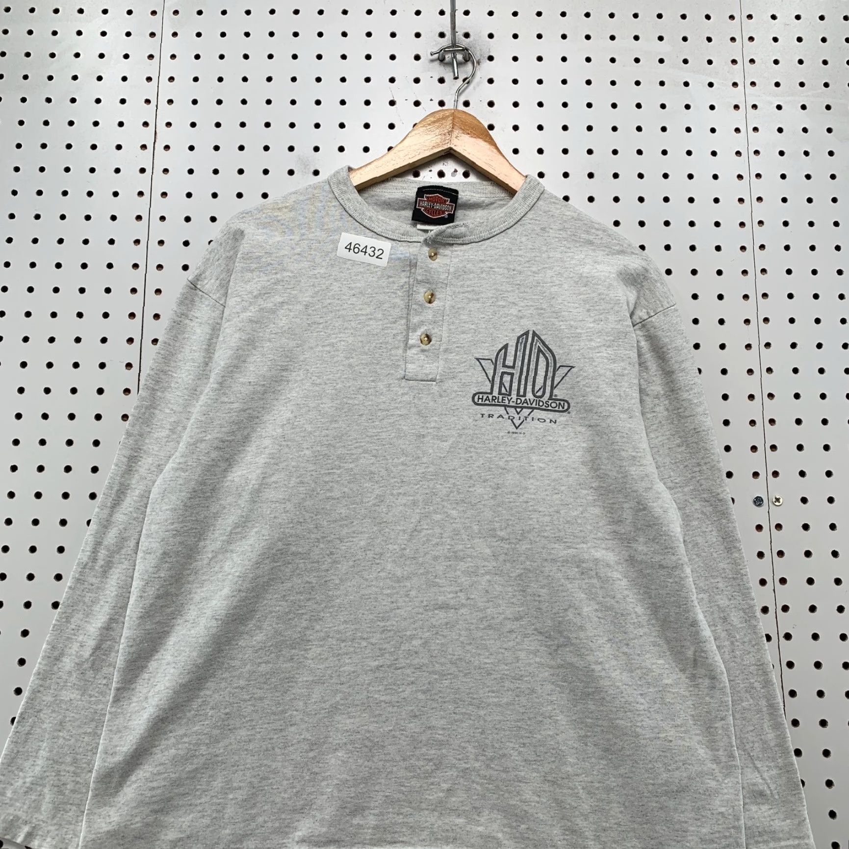 Harley Davidson VINTAGE Harley-Davidson Wolf Shirt Mens Large Gray Northern Lights Henley Pocket Size US L / EU 52-54 / 3 - 4 Thumbnail