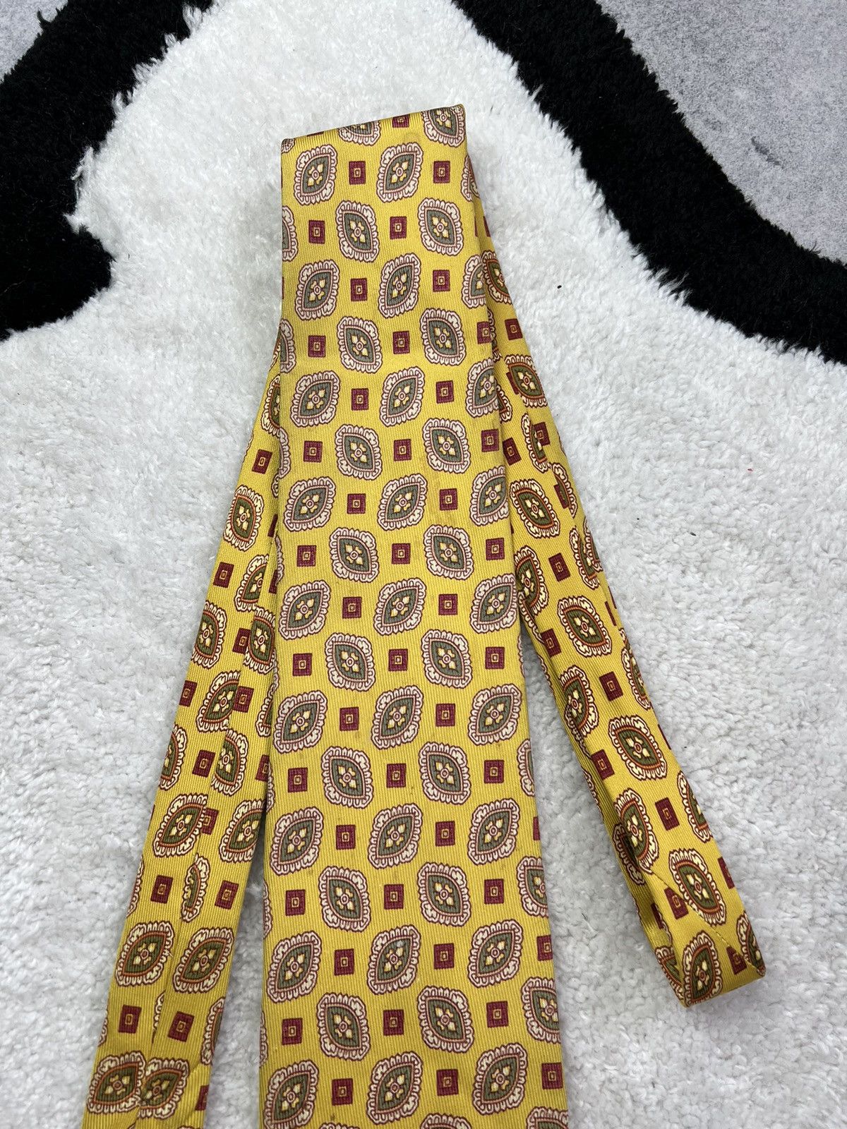 Etro Vintage Etro Italy Silk Geometric Gold Luxury Tie Size ONE SIZE - 3 Thumbnail