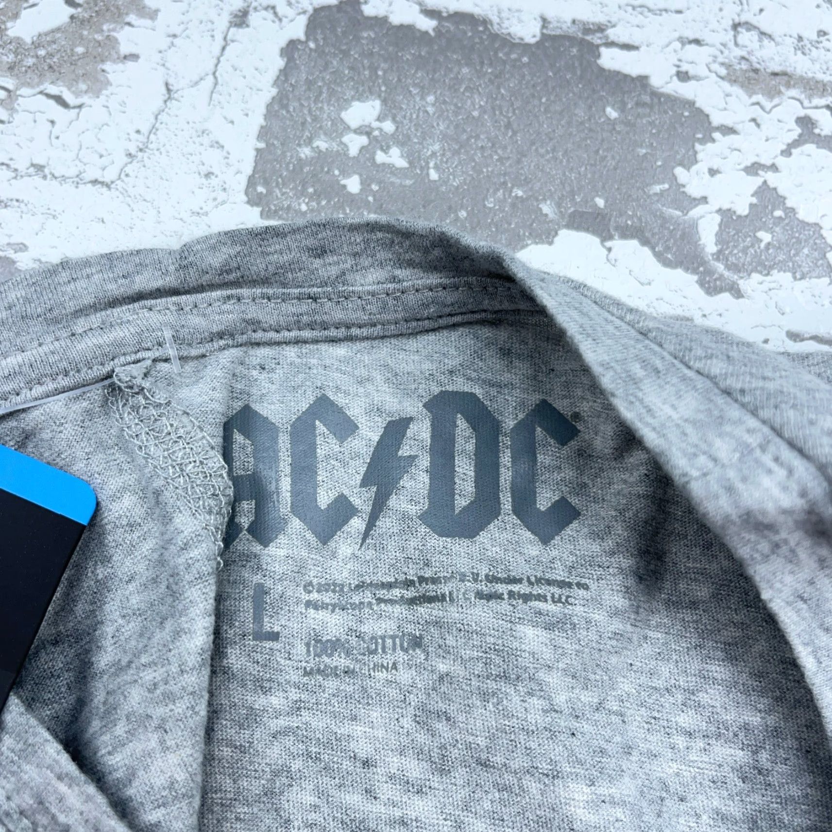 Etro AC DC Shirt Women Large Gray Tee Highway To Hell 79 Tour Retro Faded Ladies Top Size L / US 10 / IT 46 - 3 Thumbnail