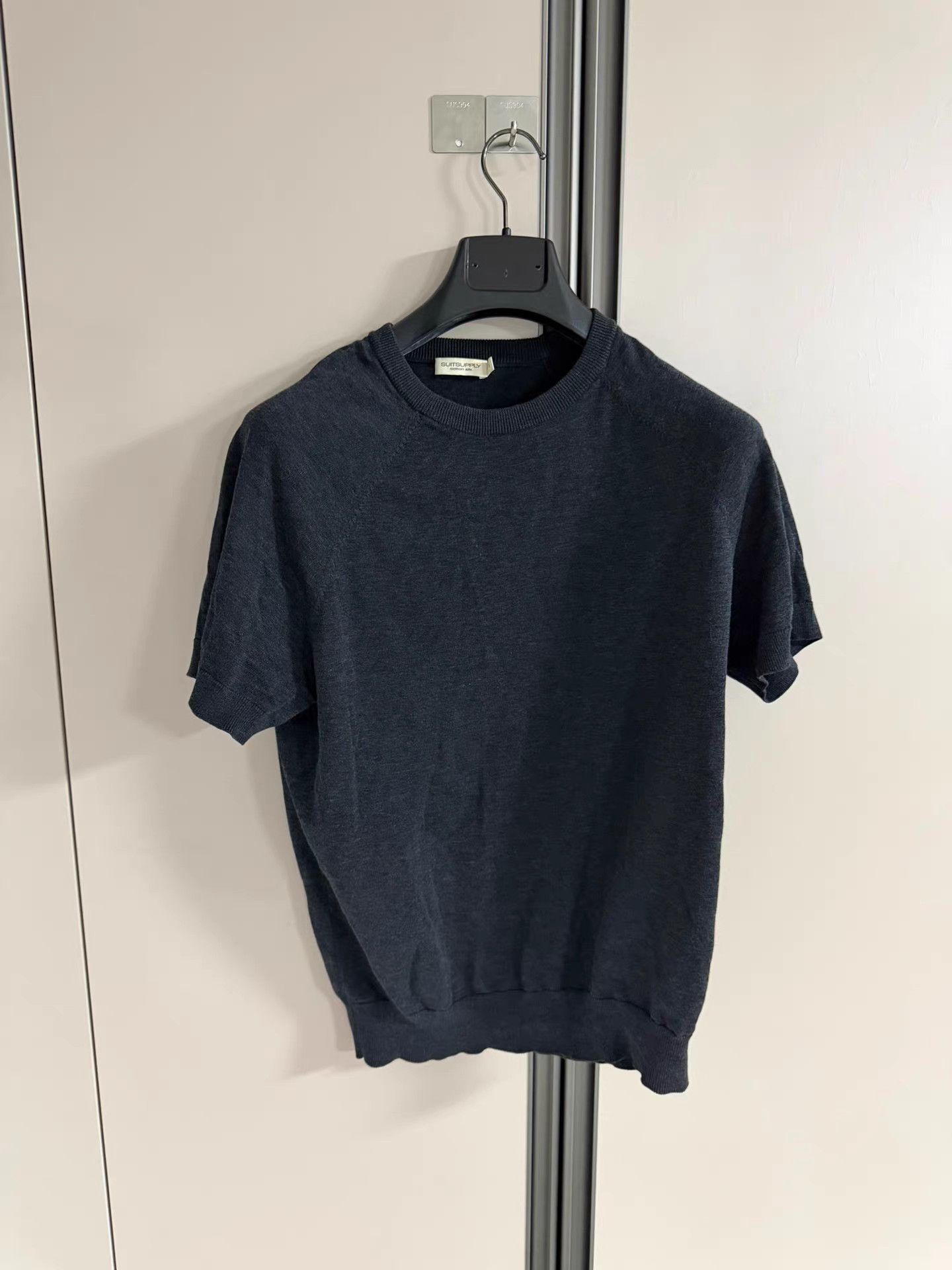 Suitsupply SUITSUPPLY Silk Knit Short Sleeve T-Shirt K18 Size US S / EU 44-46 / 1 - 1 Thumbnail