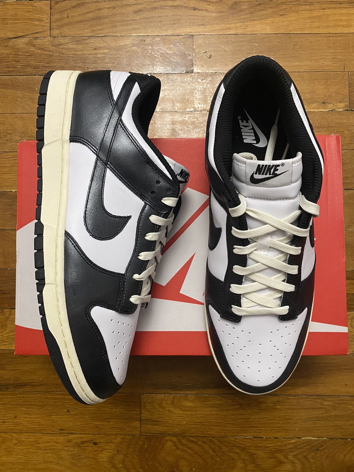 Nike Size 12.5M / 14W - Nike Dunk Low Vintage Panda Black Size US 12.5 / EU 45-46 - 1 Thumbnail