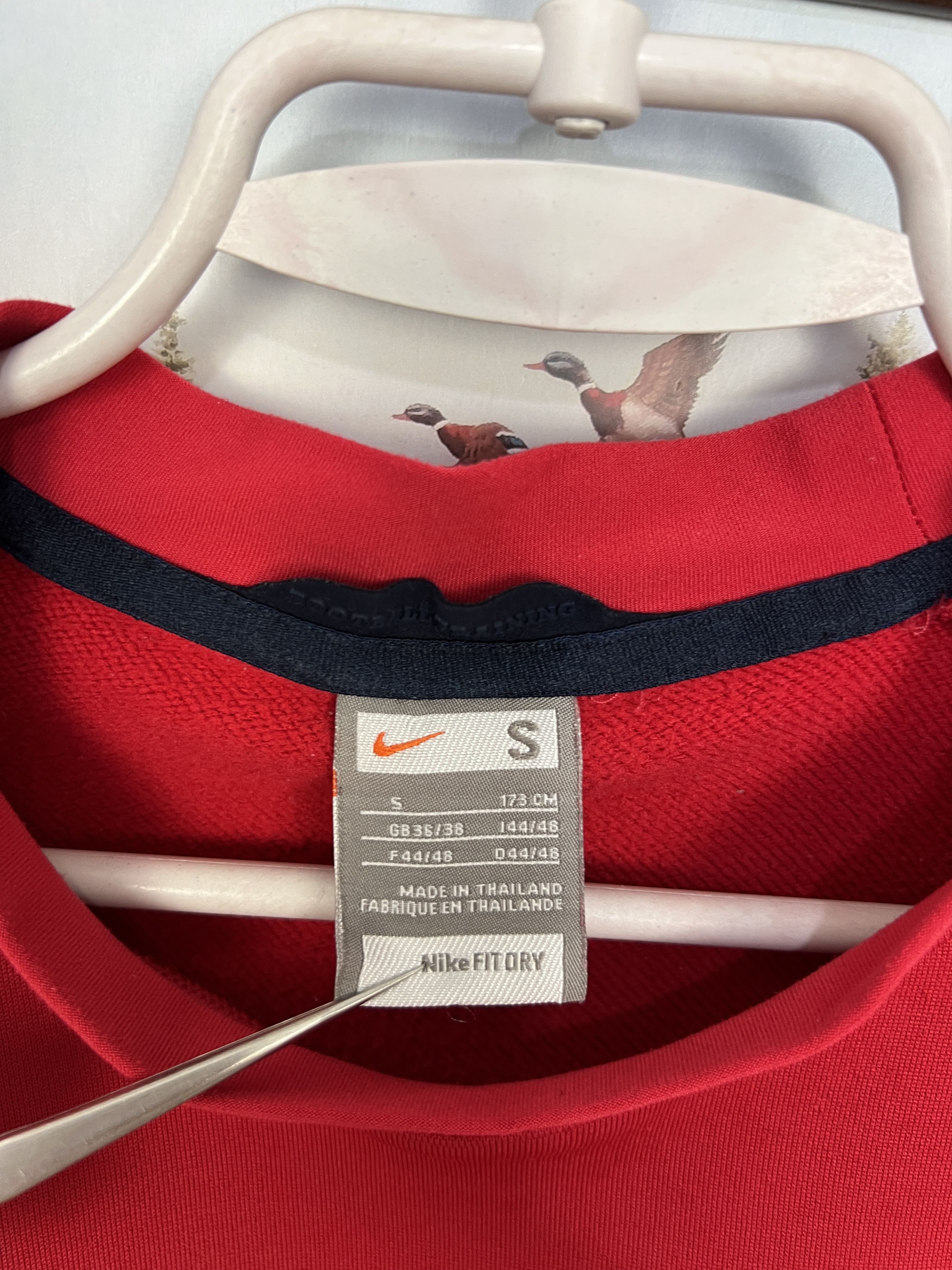 Nike Vintage Nike Arsenal Football Train Sweatshirt Soccer Red Size US S / EU 44-46 / 1 - 7 Thumbnail
