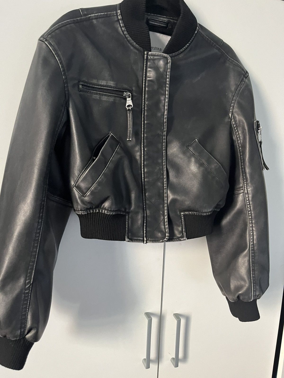 Bershka cropped leather jacket Size XS / US 0-2 / IT 36-38 - 1 Thumbnail