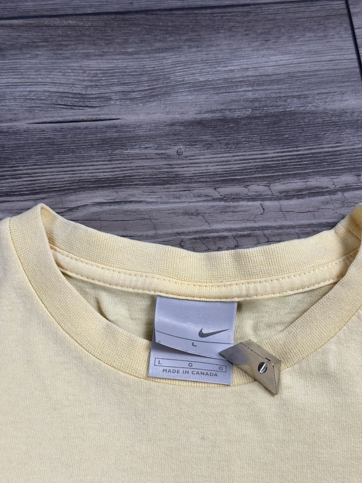 Nike × Vintage Vintage Y2K Nike Air Spell Out T Shirt Size US L / EU 52-54 / 3 - 7 Thumbnail