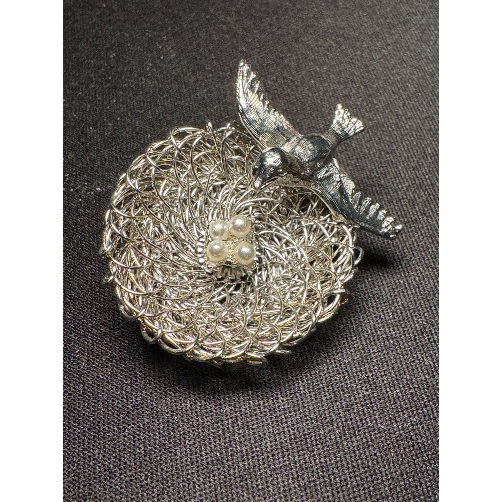 Other Vintage Silver Tone Wire Bird Next Faux Pearl Eggs Brooch Size ONE SIZE - 1 Thumbnail